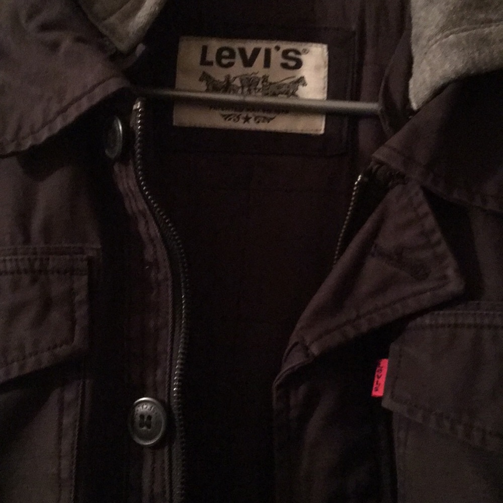 Men’s Jacket - Picture 4 of 6